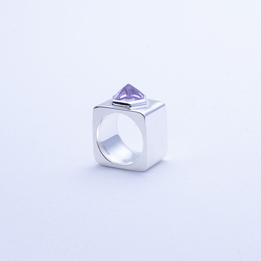 HEXAGON PINKY RING / AMETHYST – ISHI