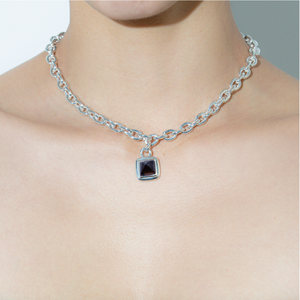 PYRAMID SQUARE NECKLACE / SMOKY QUARTZ