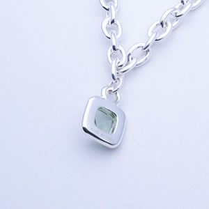 PYRAMID SQUARE NECKLACE / GREEN AMETHYST